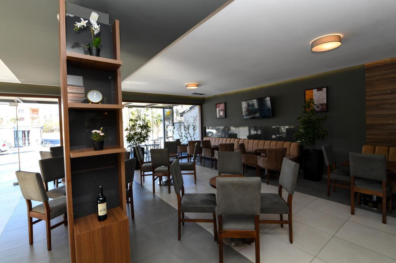 Santo Hotel Shkoder Bagian luar foto