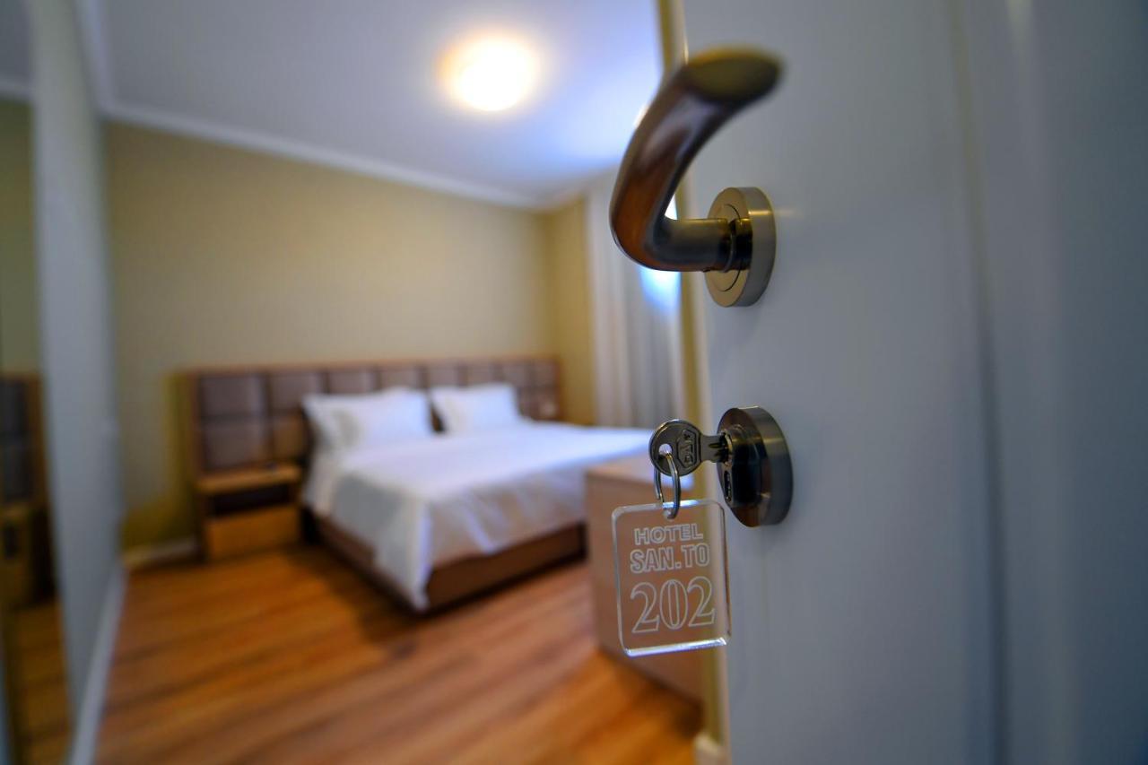 Santo Hotel Shkoder Bagian luar foto